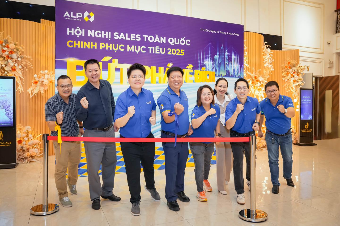 Hoạt động nội bộ