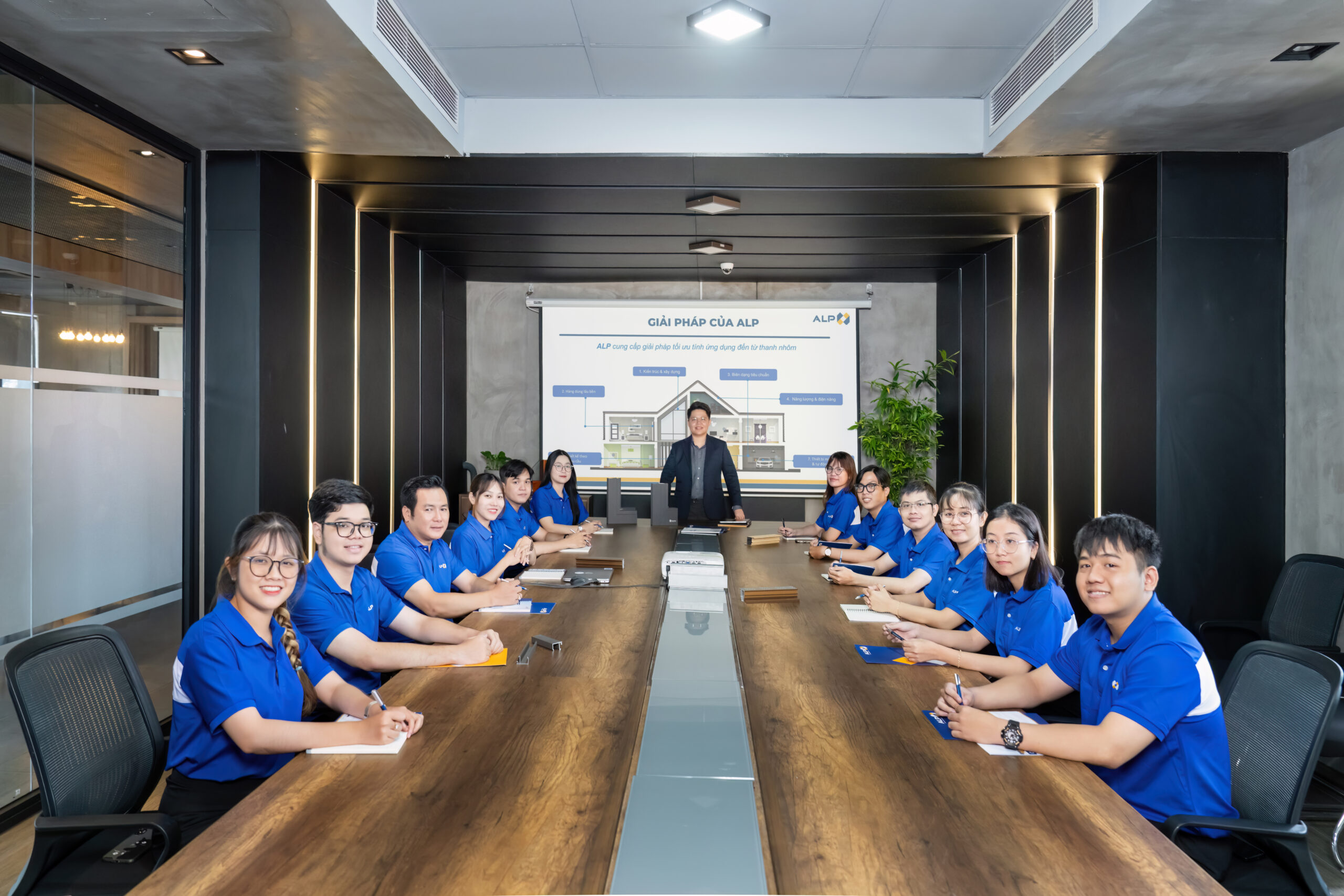 An Lập Phát hướng đến tương lai