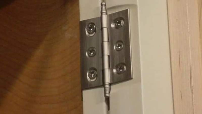 Những vấn đề cần lưu ý khi chọn bản lề 2D