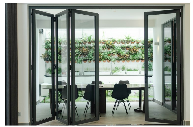 Mẫu bản lề cửa nhôm