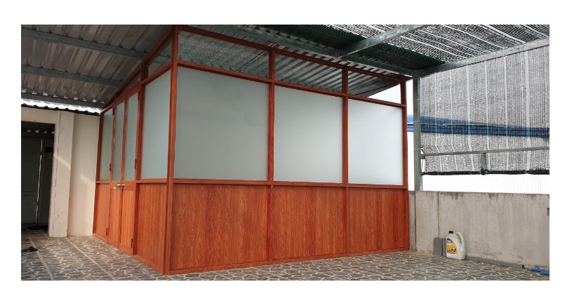 Vách ngăn nhôm giả gỗ