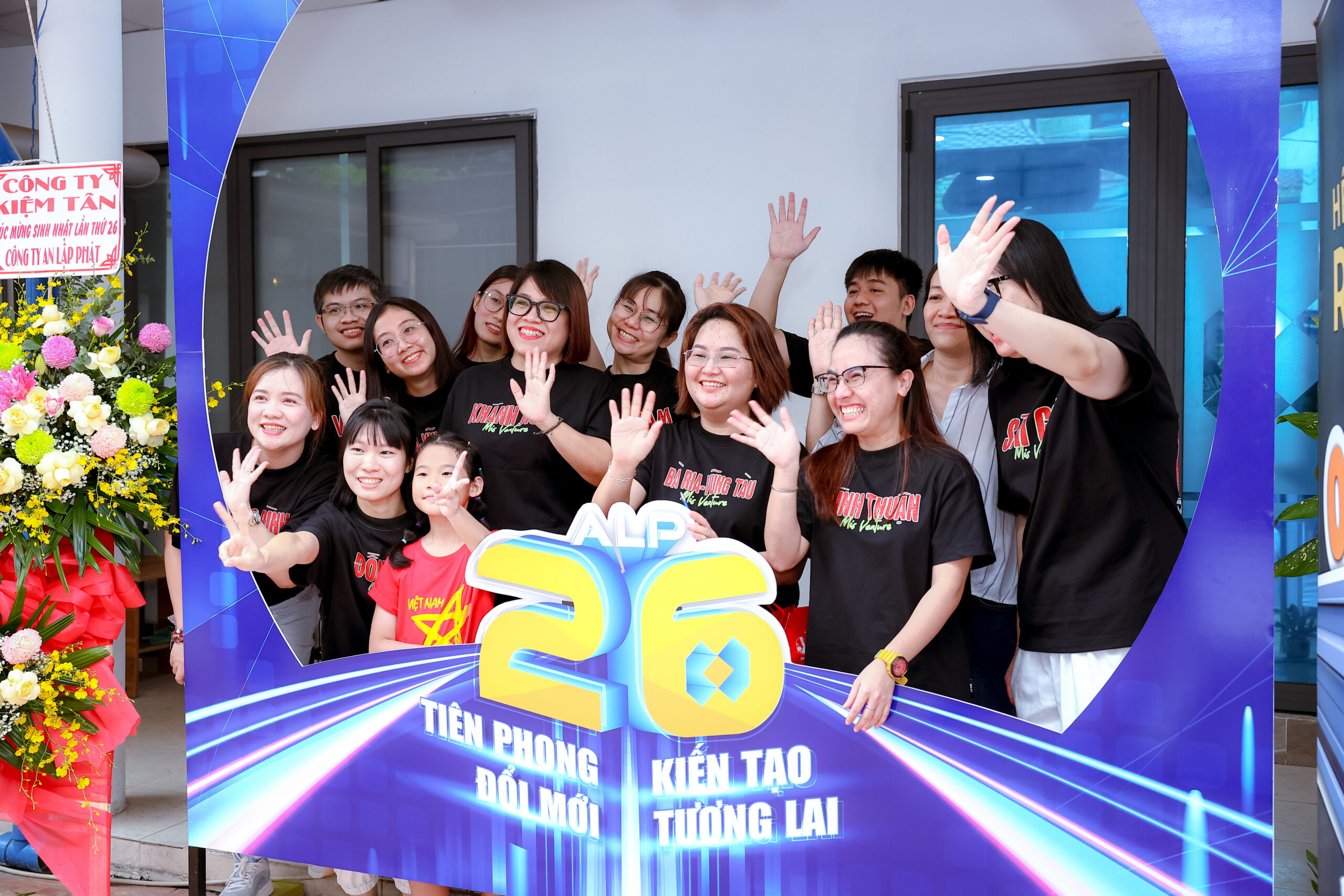 doi-ngu-nhan-vien-an-lap-phat-tai-dem-ky-niem-26-nam-thanh-lap