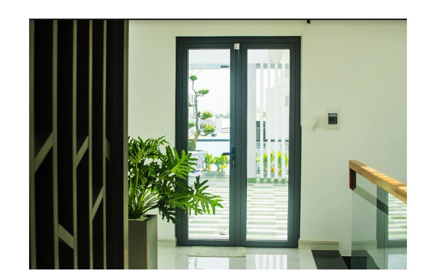 Cửa nhôm DT