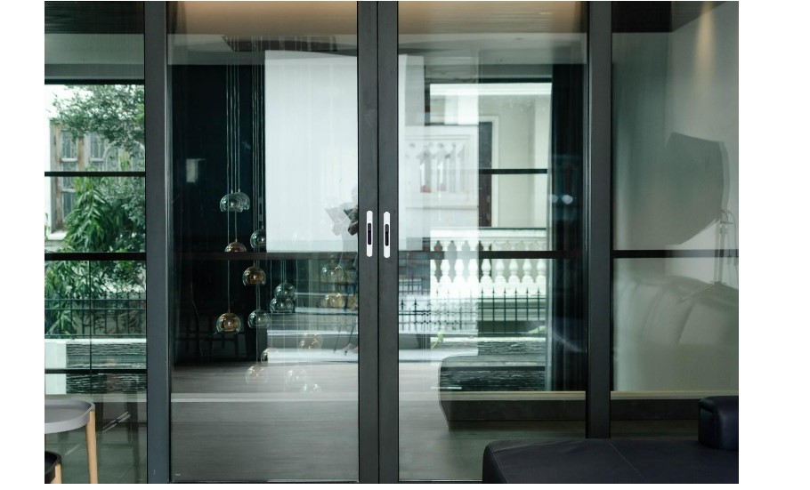 Cửa nhôm DT hệ 93