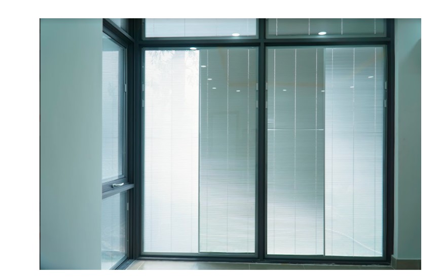 Cánh cửa lùa nhôm kính