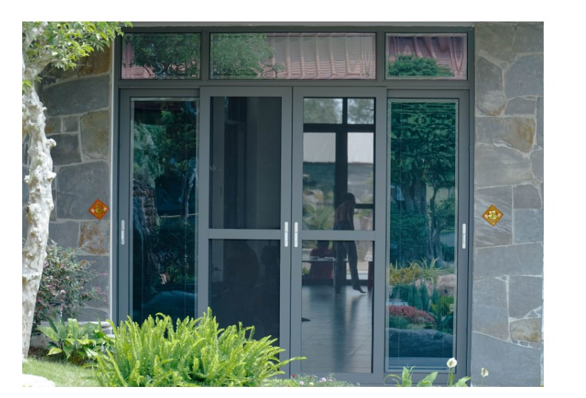 Cửa sổ nhôm đại tân 4 cánh