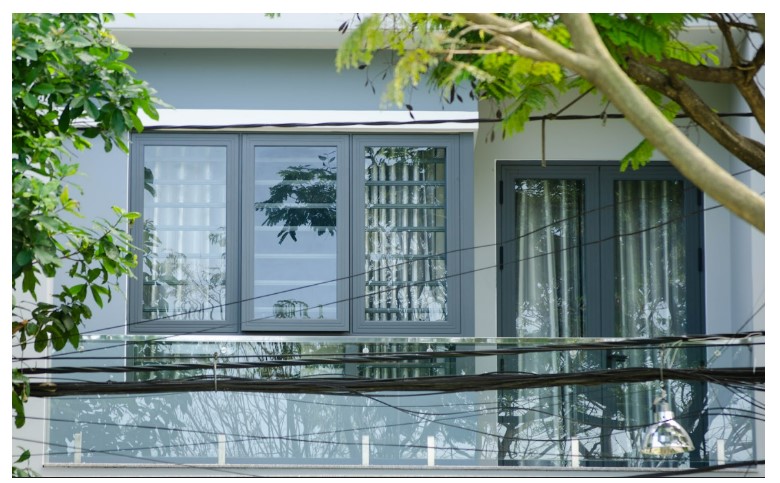 Cửa sổ 3 cánh