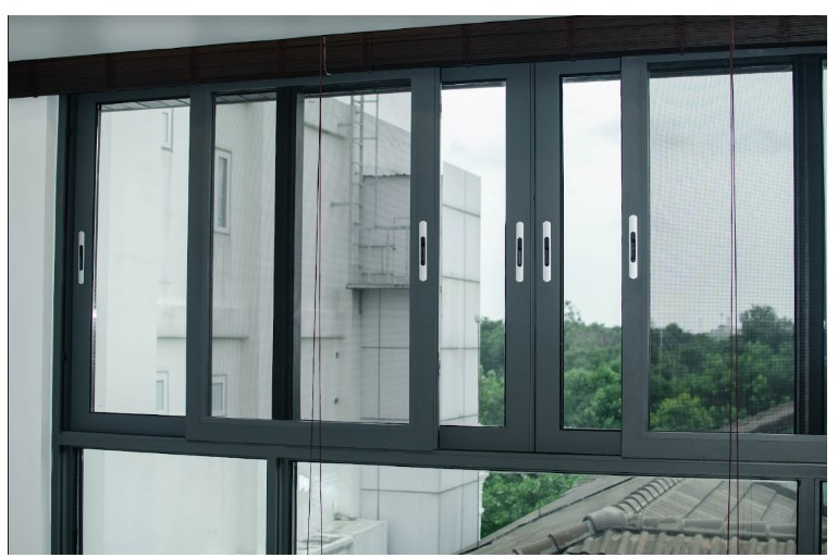 Cửa sổ 4 cánh