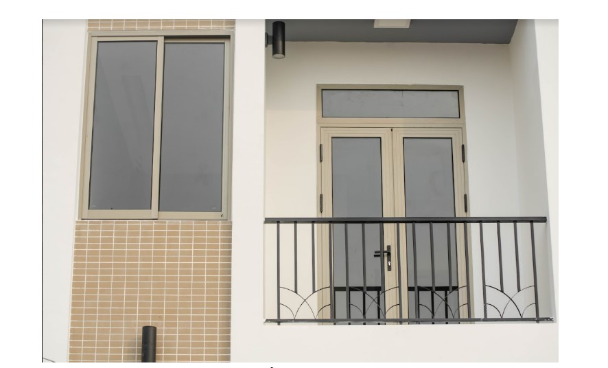 Cửa sổ nhôm DT 2 cánh