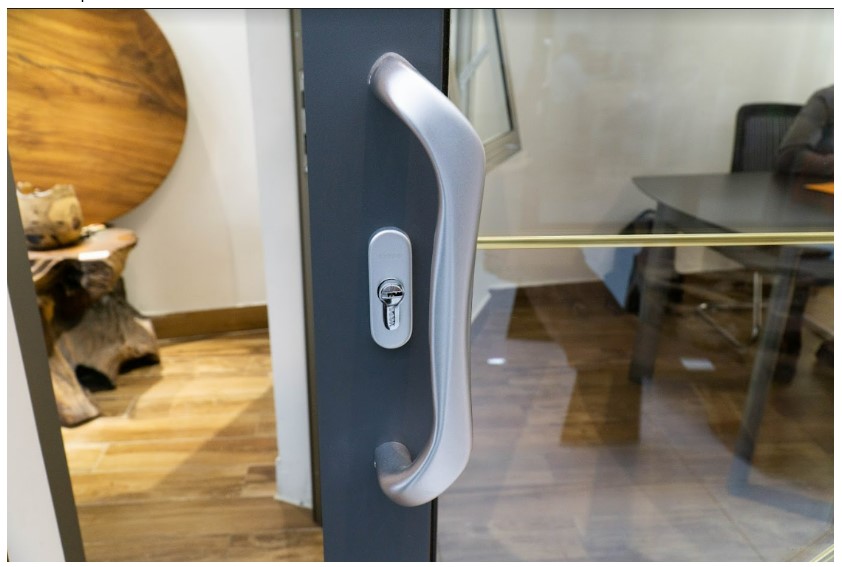 Phụ kiện cửa lùa