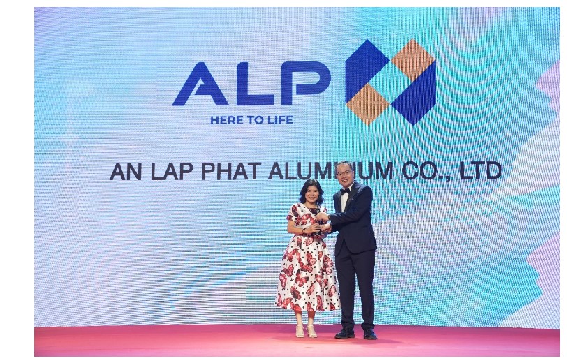 Cửa nhôm vân gỗ